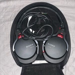 Sony Headphones (Noise Canceling)